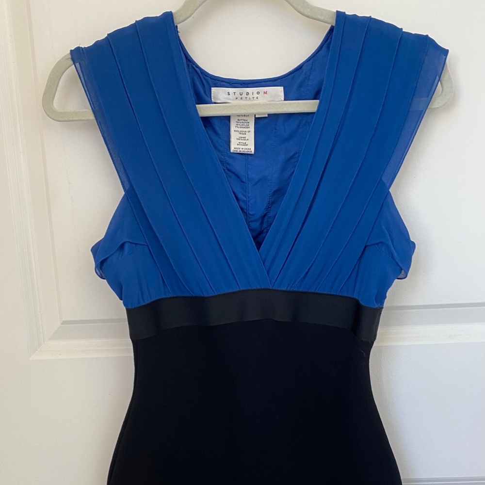 A very attractive evening dress!